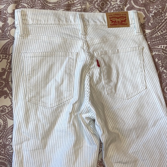 Levi’s 311 Shaping Skinny Jeans. - Picture 3 of 3